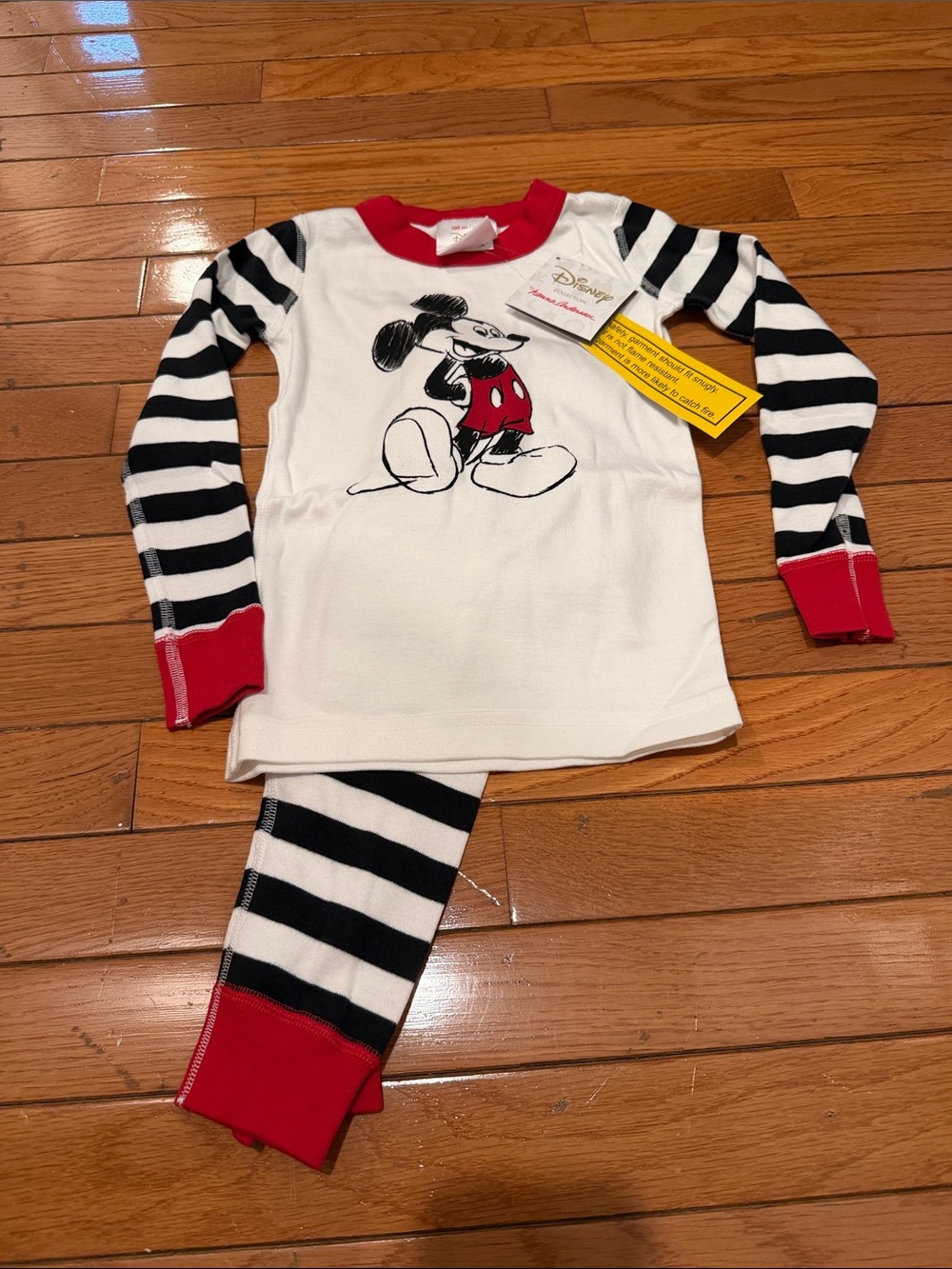 Hanna Andersson White Black Red Mickey Mouse Two-Piece Pajama Set